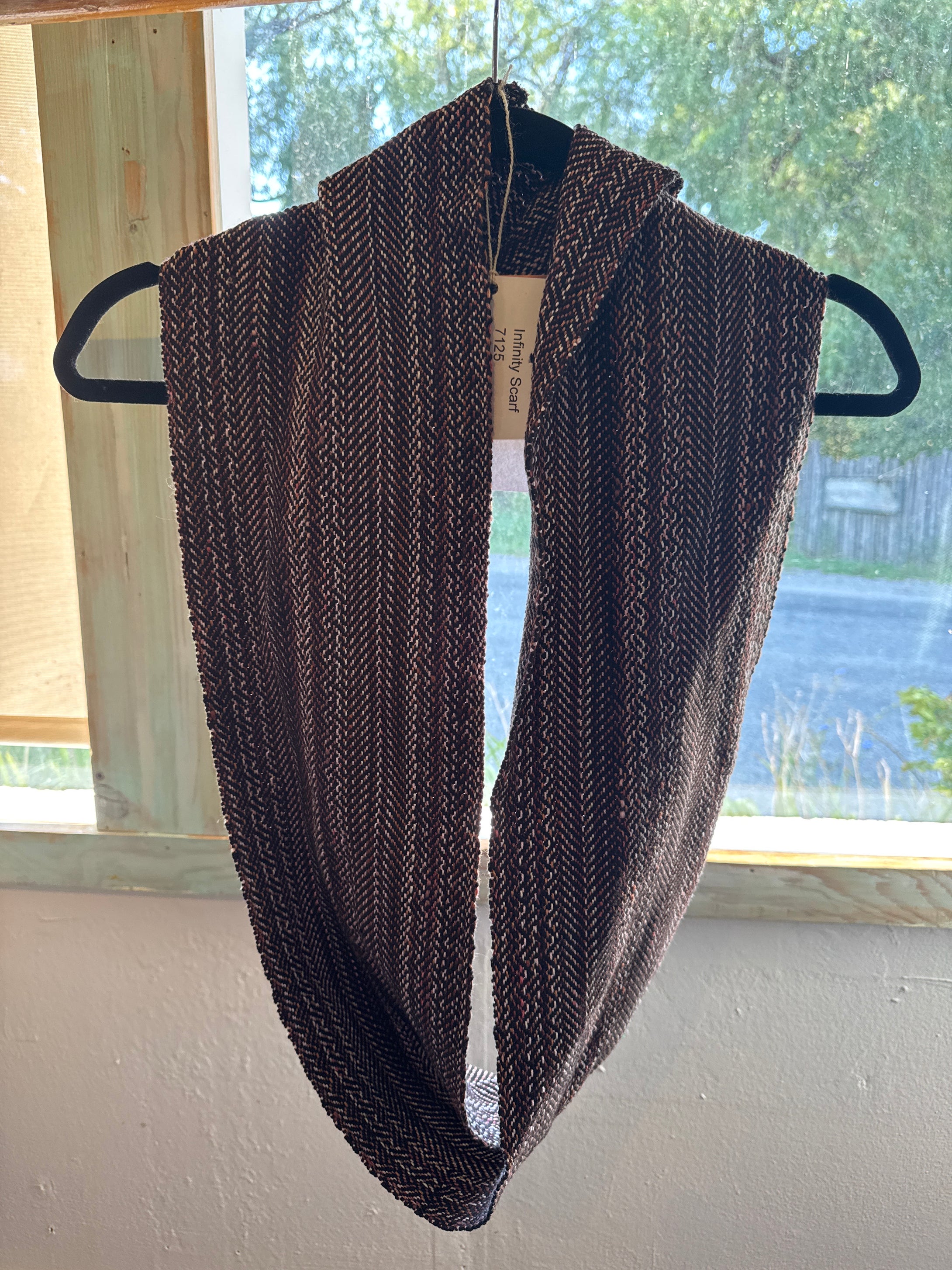 JD 7125 Infinity Scarf