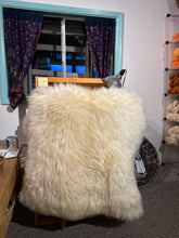 Load image into Gallery viewer, American Sheepskins
