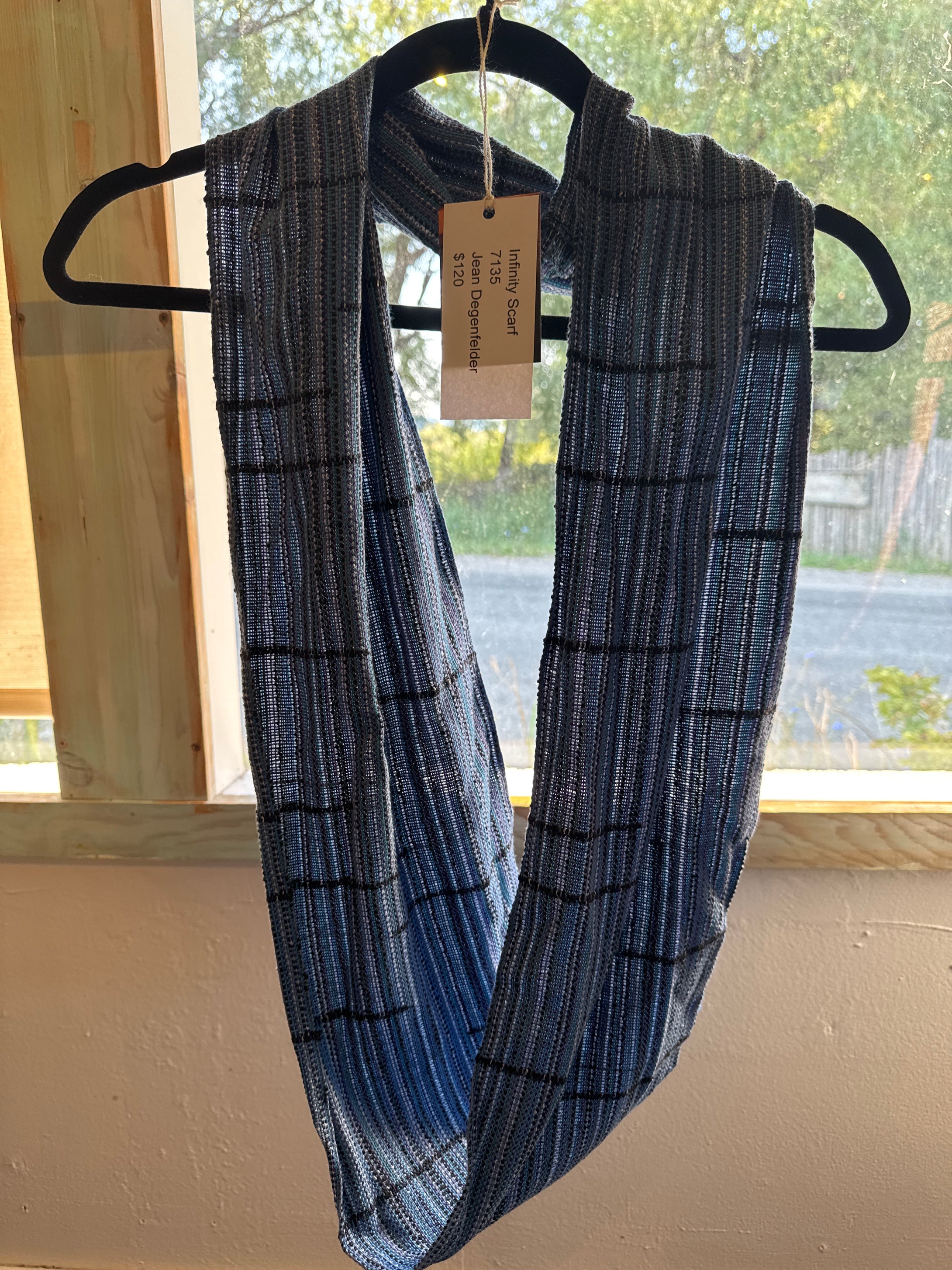 JD 7135 Infinity Scarf