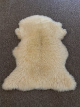 Load image into Gallery viewer, American Sheepskins
