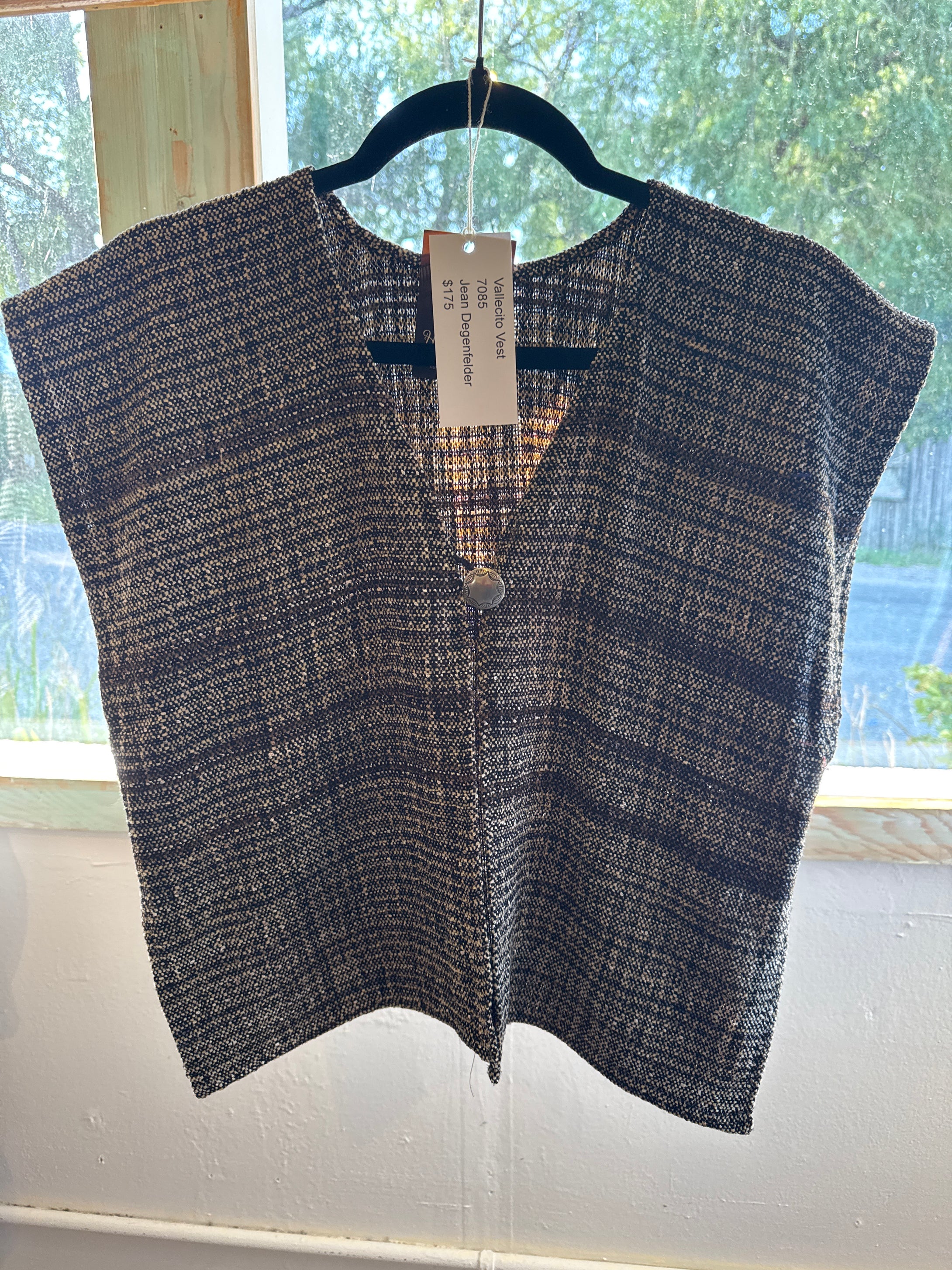 JD 7085 Vallecito Vest