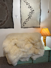 Load image into Gallery viewer, American Sheepskins
