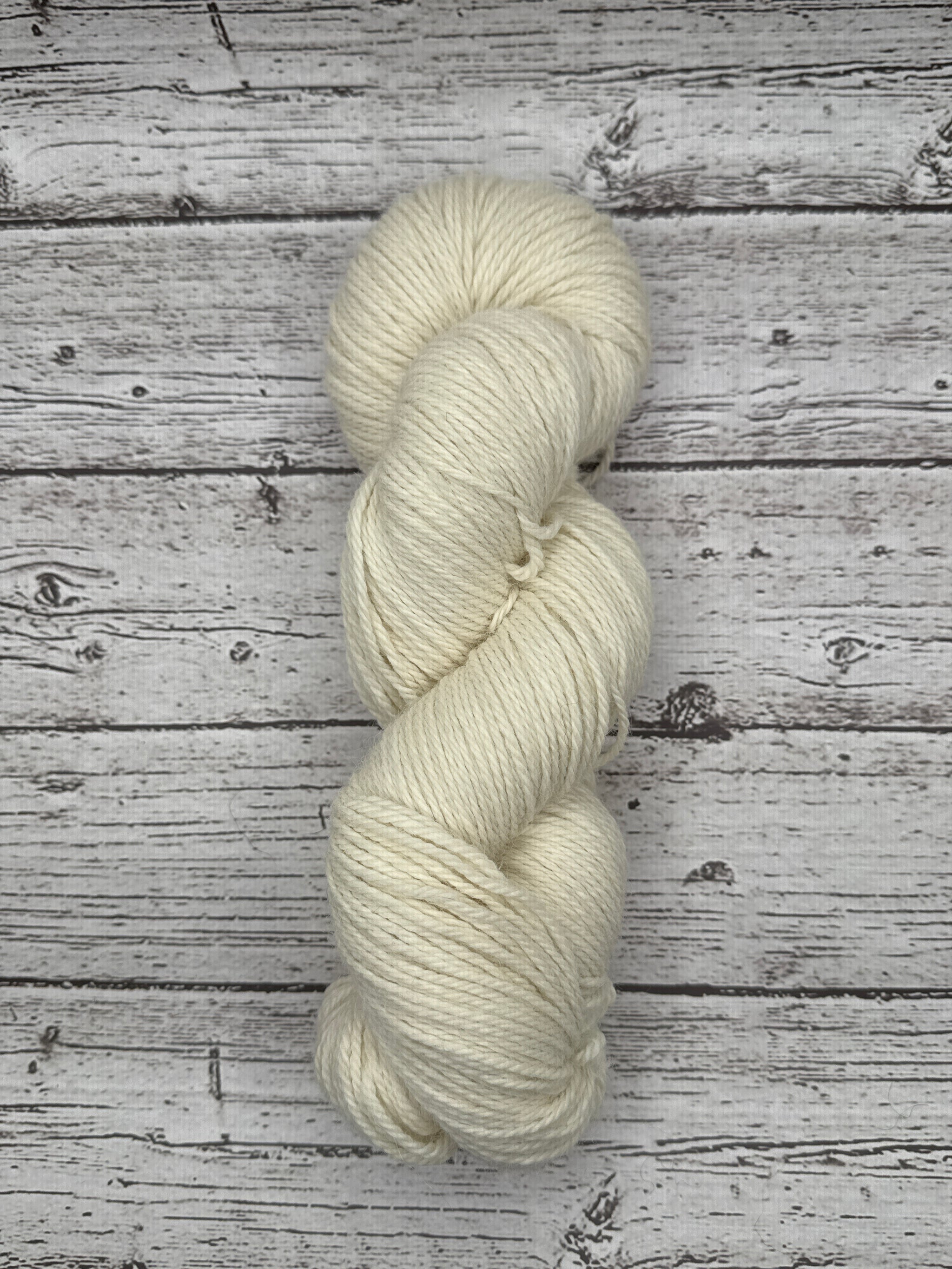 100% Alpaca-“Natural White” Worsted Weight – Taos Wools