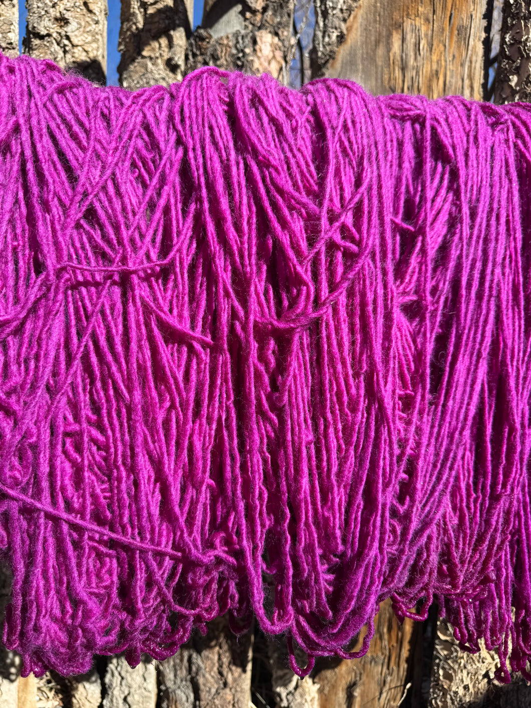 Rio Grande Rug Yarn- Magenta