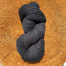 Load image into Gallery viewer, Rio Grande Rug Yarn- Black
